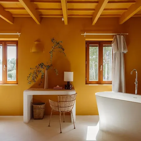 Amagatay Luxury Boutique - Adults Only Farm stay *
