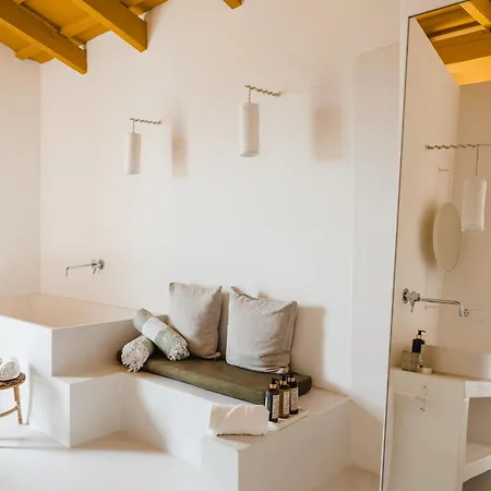 Amagatay Luxury Boutique - Adults Only アライオル